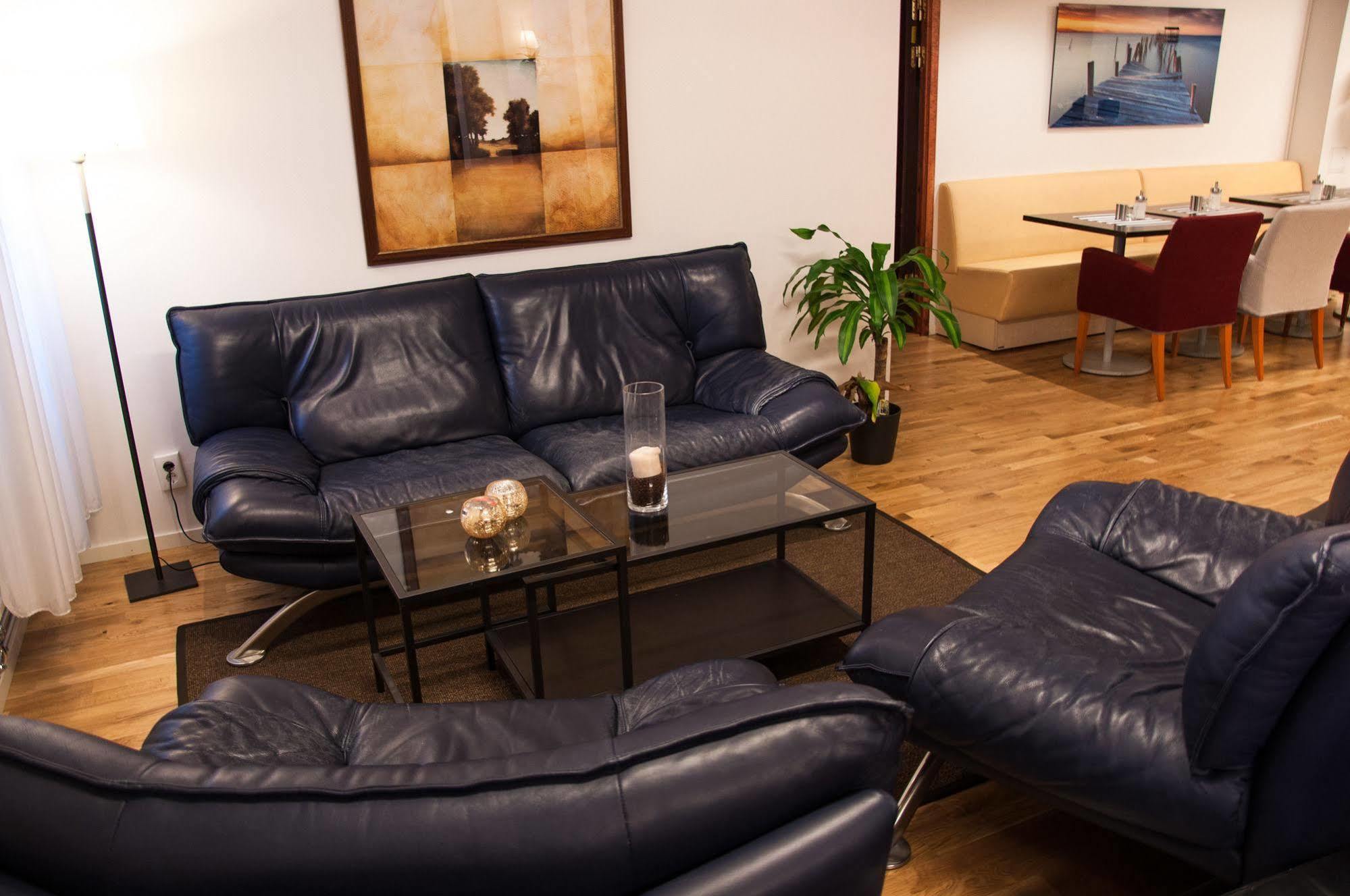 Stay Xtra Hotel Kista Stockholm Buitenkant foto