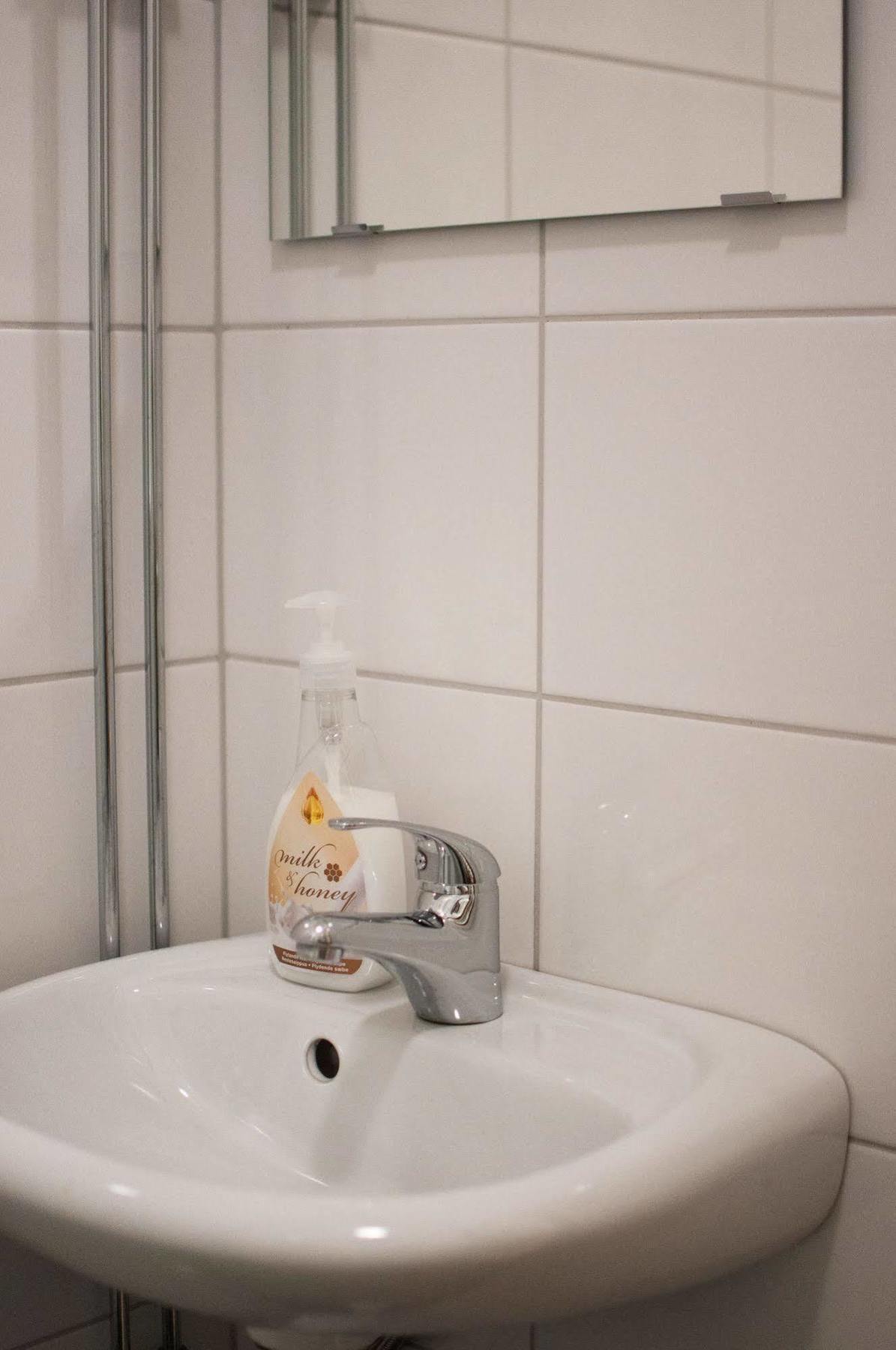 Stay Xtra Hotel Kista Stockholm Buitenkant foto