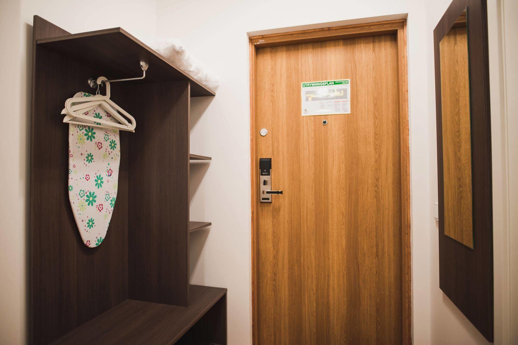 Stay Xtra Hotel Kista Stockholm Buitenkant foto